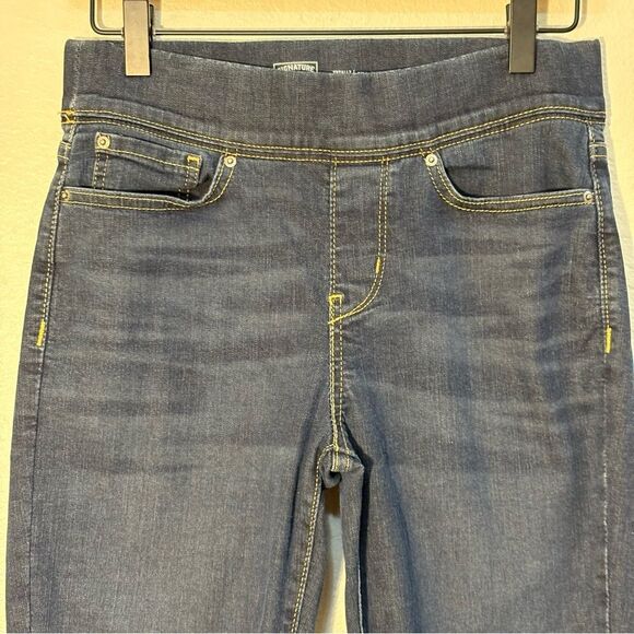 Signature by Levi Strauss Dark Blue Women Totally Slimming Pull On Skinny 4M. - Picture 5 of 13